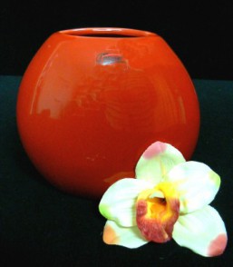 červená váza - Lentilka - Moderní bytové doplňky - porcelán