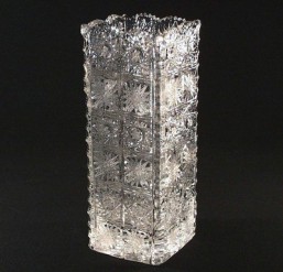 broušené sklo -váza 24 cm - Broušené sklo - Bohatý brus