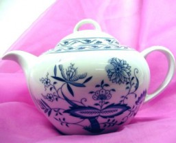 henrieta -Konvice čaj - Užitkový porcelán - Henrieta