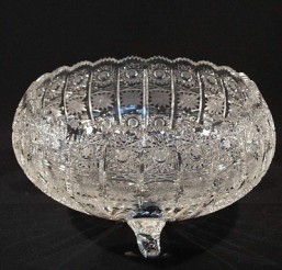 Broušené sklo -mísa-trojnožka 25,5 cm - Broušené sklo - Bohatý brus