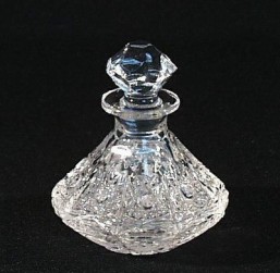 Broušené sklo - flakon 30 ml - Broušené sklo - Bohatý brus