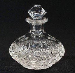 Broušené sklo - flakon 100 ml - Broušené sklo - Bohatý brus